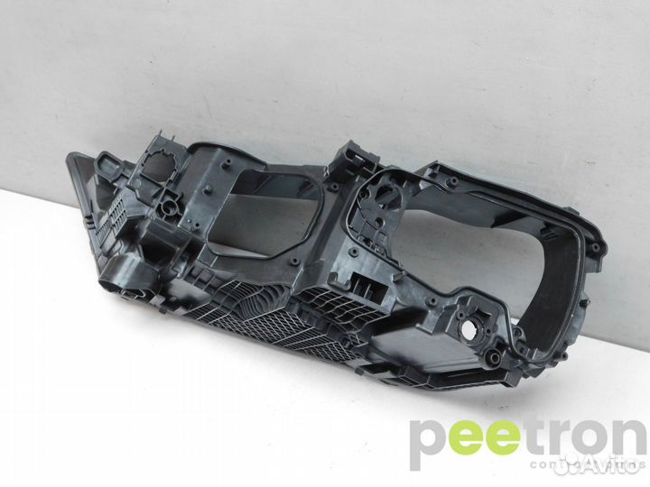 Б/У Б/У Корпус фары правой новая Рестайлинг