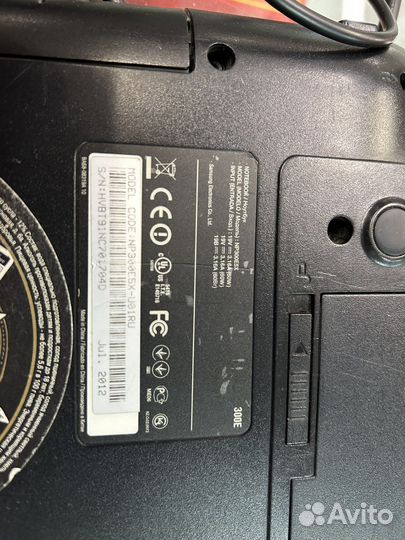 Samsung np300e5x