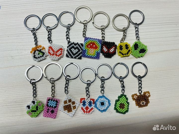 Брелок из бисера
