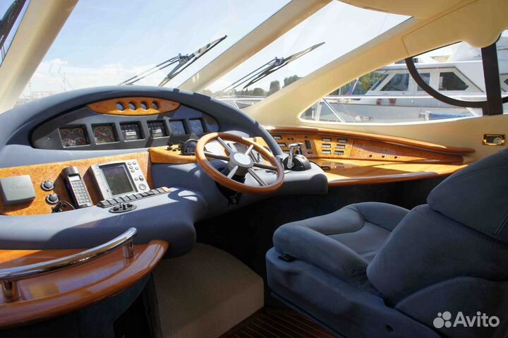 Моторная яхта Azimut 55