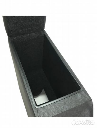 Подлокотник Renault Logan 2