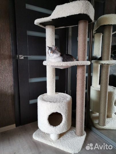 Домик с когтеточкой для кошек