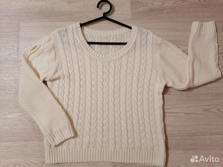 Свитер женский