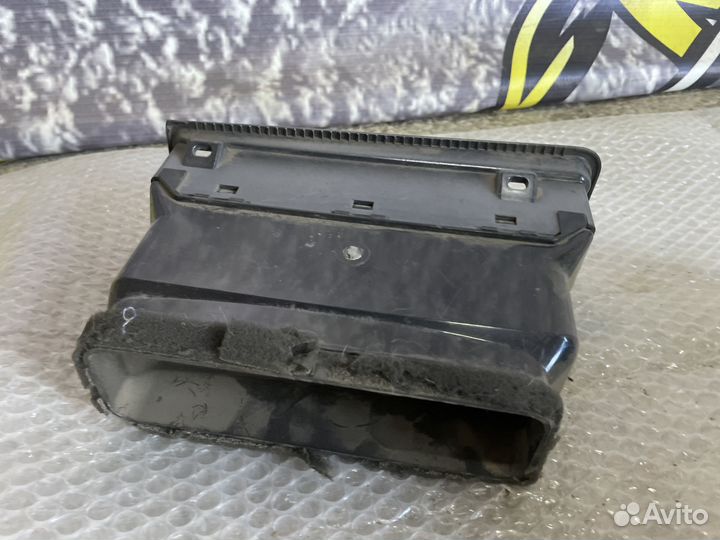 Накладка центральной решетки вентиляции Nexia Некс