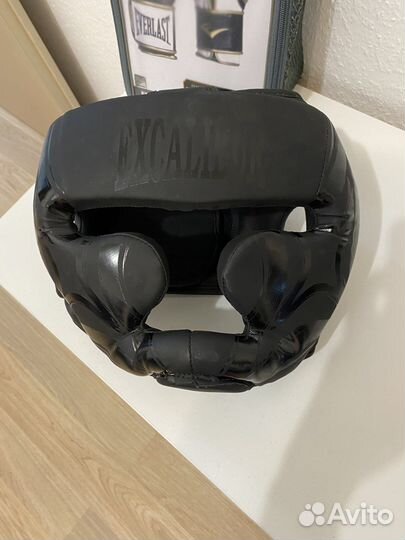 Боксерский шлем Excalibur