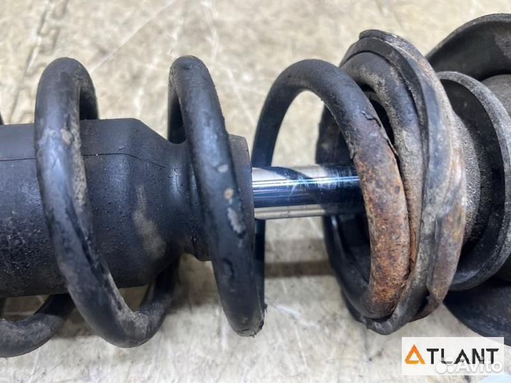 Стойка передняя левая suzuki carry truck