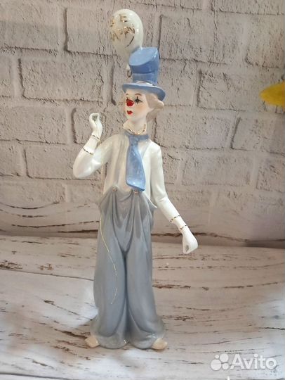 Статуэтка клоун