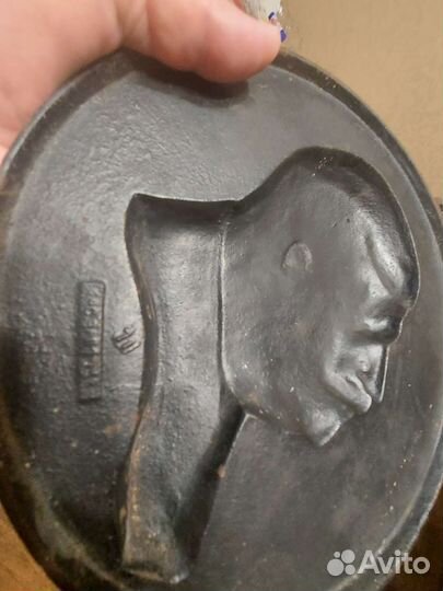 Чугунный балерьеф Сталин. 1938 год