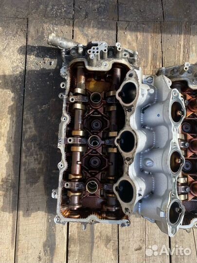 Головки блока цилиндров,vq35de