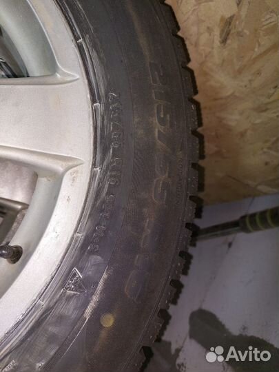 Pirelli Formula Ice 215/65 R16