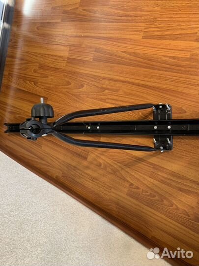 Велокрепление на крышу автомобиля