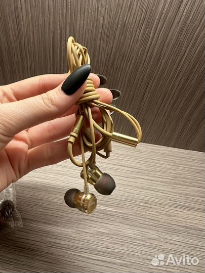 Проводные наушники hoco