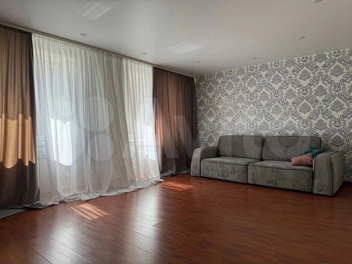 2-к. квартира, 72 м², 6/10 эт.