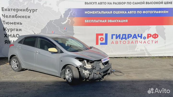 Стекло двери задней левой Hyundai i30 (GD) 83411A6000