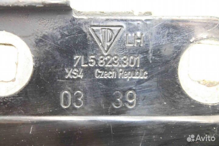 Петля капота левая Porsche Cayenne 955