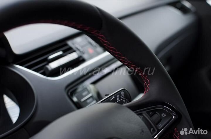 Кожаная оплетка на руль skoda Octavia A7