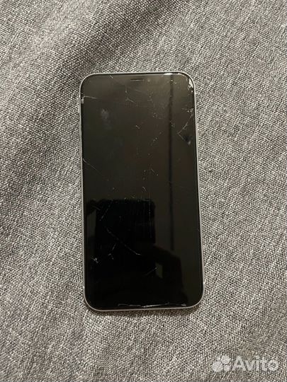 iPhone Xr, 128 ГБ