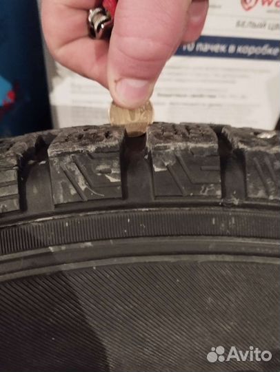 Dunlop SP 10 3E 225/70 R16