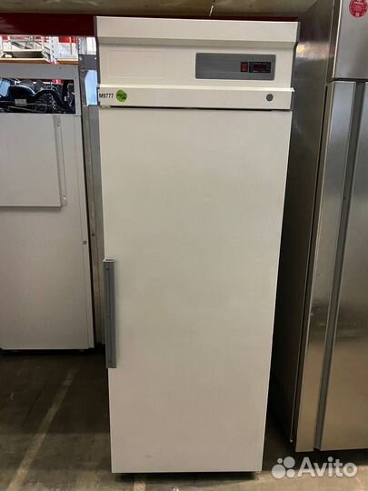 Холодильный шкаф