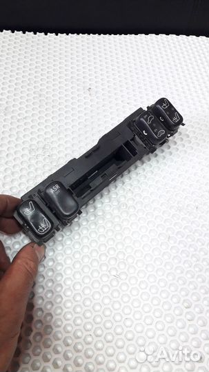 Блок кнопок Mercedes W2108200151