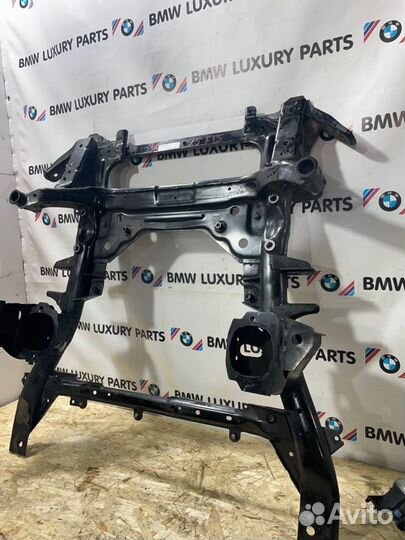 Подрамник передний Bmw X5 F15 3.0 N57D30А 2014