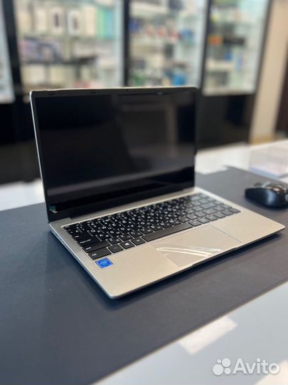 Ноутбук новый