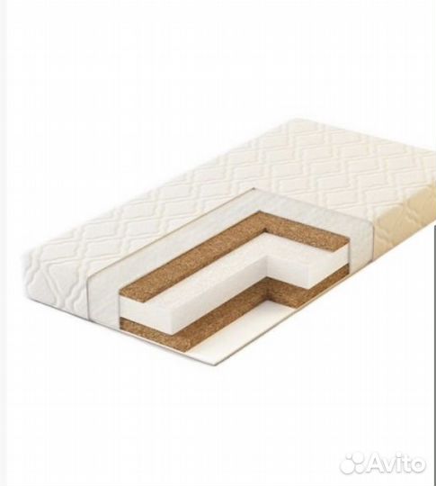 Детская кроватка с маятником