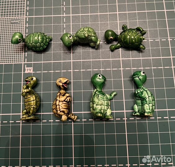 Игрушки из киндера и Ландрин