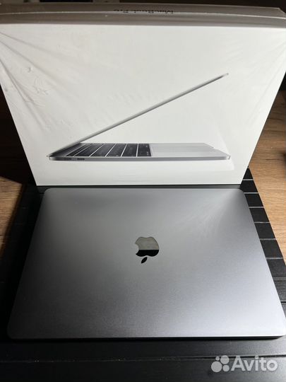 Apple MacBook Pro 13 2019