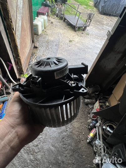 Мотор печки Шевроле Круз