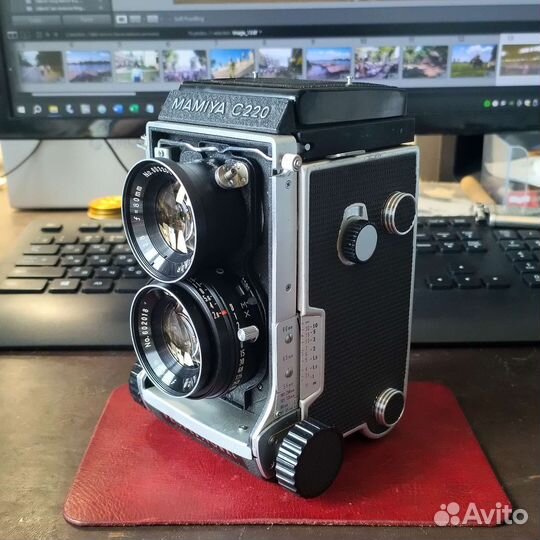 Забронировано. Плёночный фотоаппарат Mamiya C220