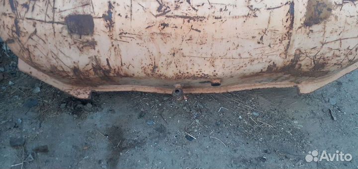 Металлический Бак