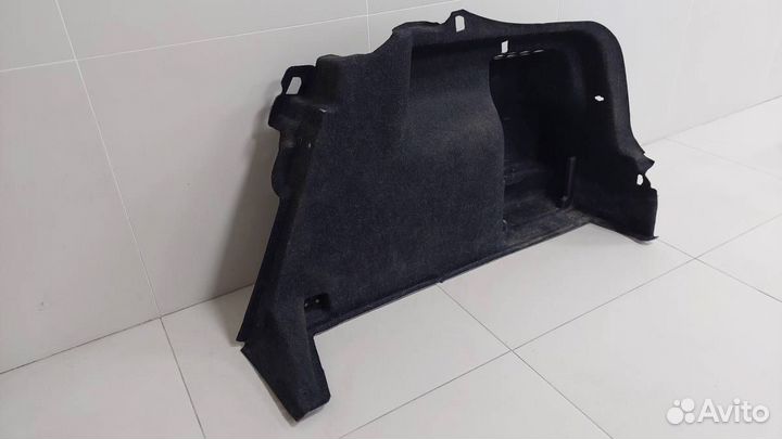 Обшивка багажника Skoda Rapid 2012-2020