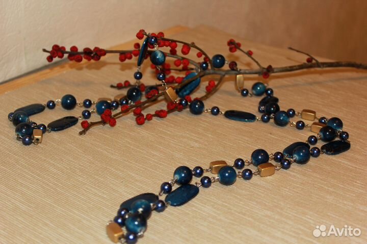 Бусы сине-золотистого цвета