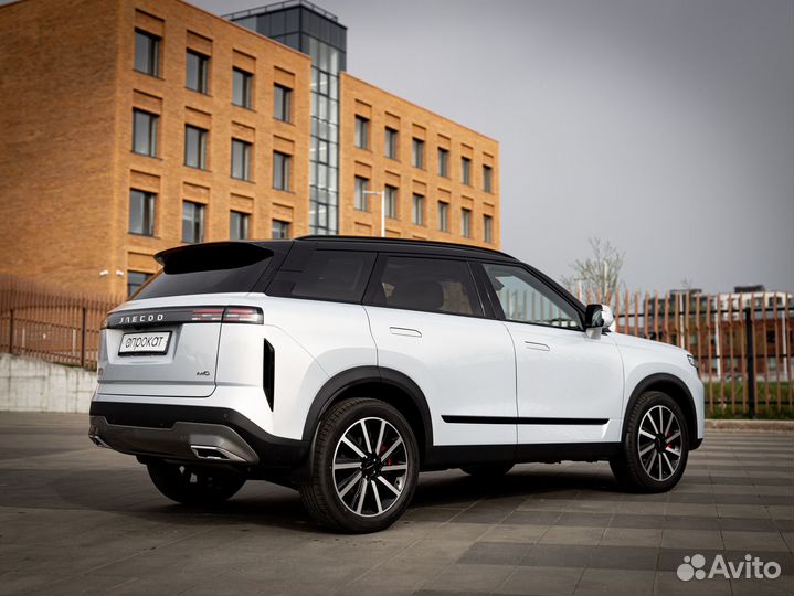 Аренда и прокат нового Джаку без водителя