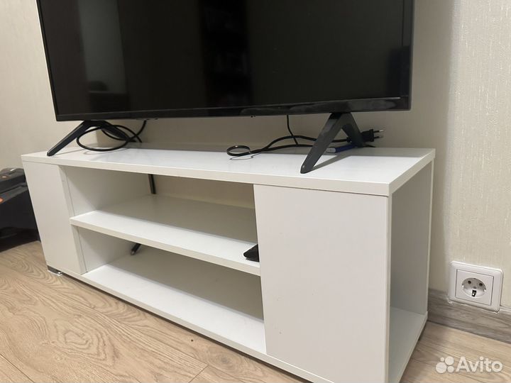 Тумба под телевизор