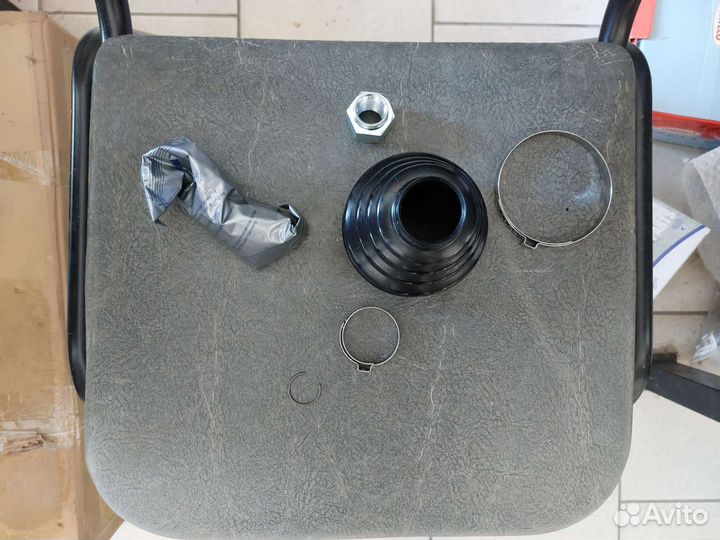 Пыльник шруса Focus 1.4-2.0 98/ Citroen C3