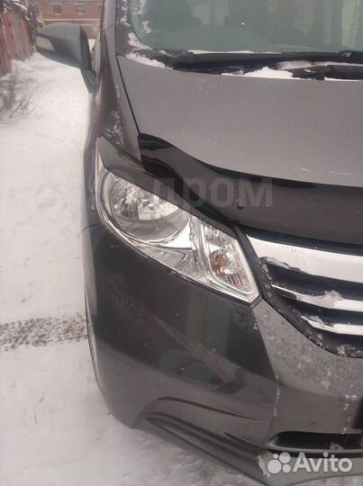 Реснички на фары для Honda Freed 2008-2011