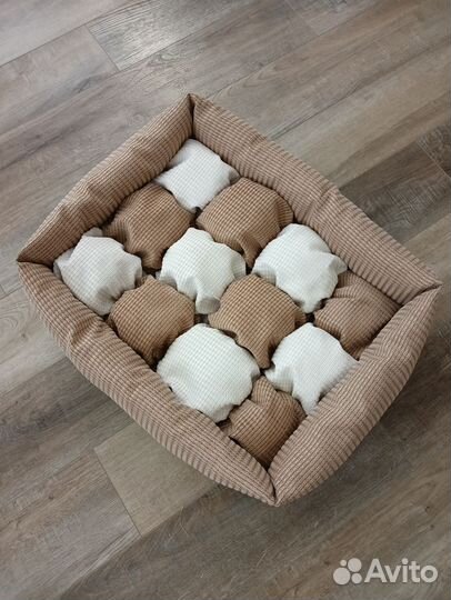 Лежанка для кошки собаки