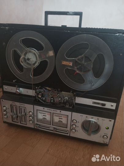 Катушечный магнитофон