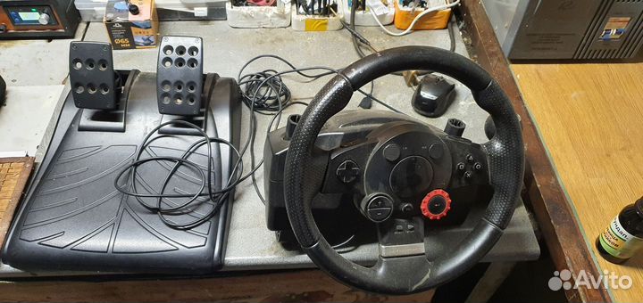 Игровой руль logitech