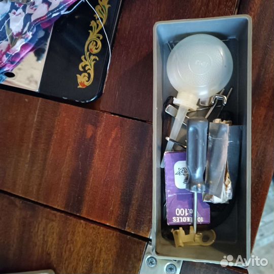 Швейная машинка ножная