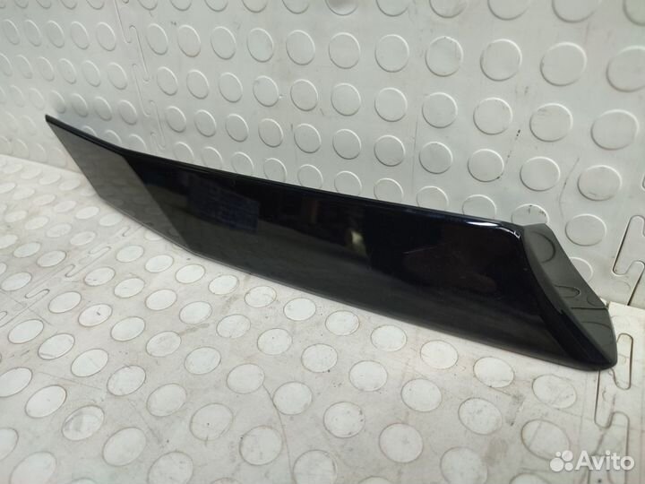 Накладка стойки кузова задняя левая Toyota Rav4