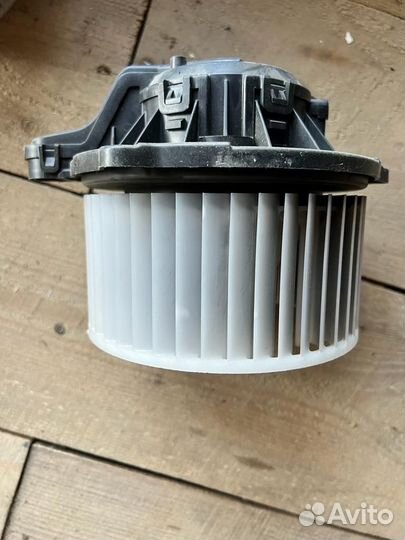 Kia Ceed моторчик печки