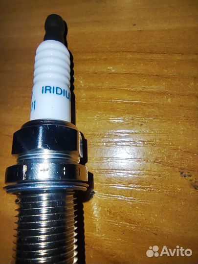 Свеча зажигания Denso Iridium SK20HR11