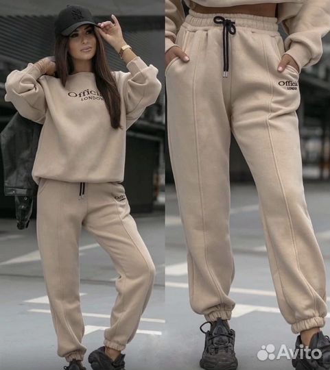 Спортивный костюм женский