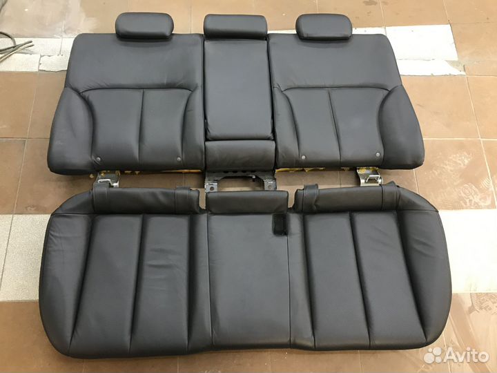 Задний диван Subaru Legacy BM B14