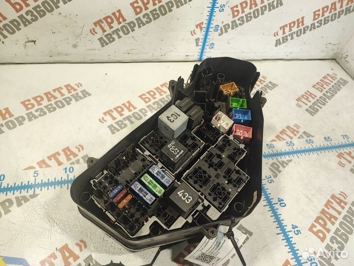 Фольксваген Туарег Блок предохранителей