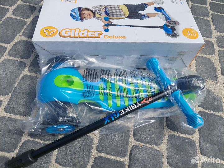 Самокат детский трехколесный новый