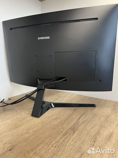 Монитор Samsung 27 изогнутый 144hz 2K (2560x1440)